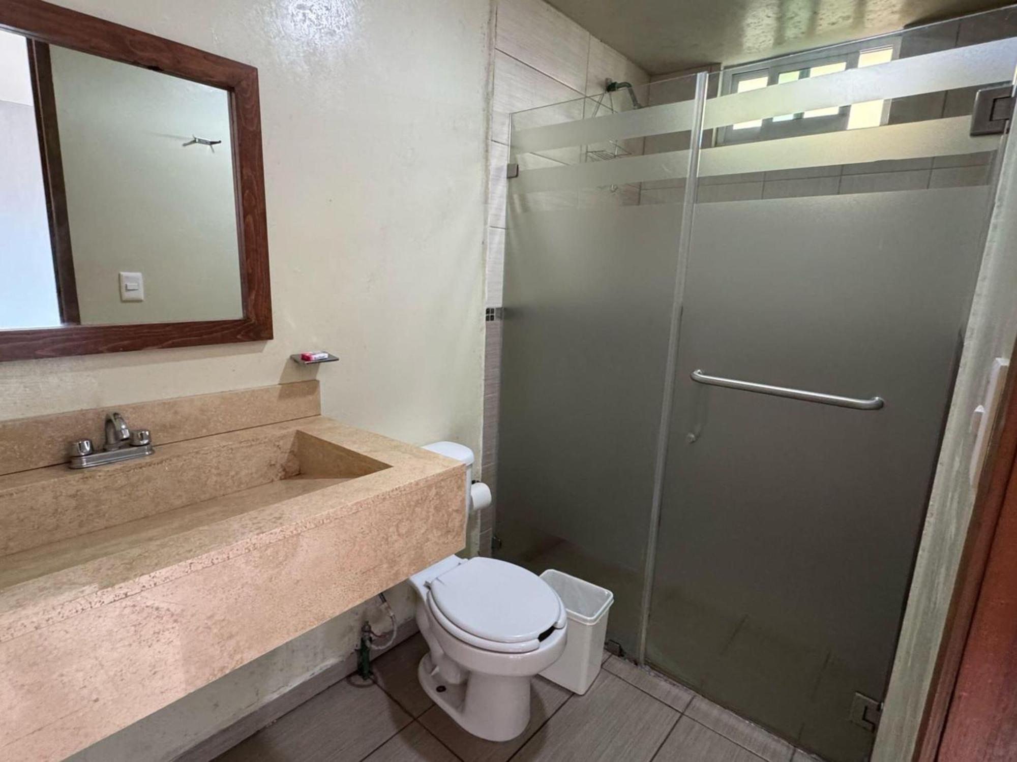 Oyo Hotel Familiar Tollan Чолула Екстер'єр фото